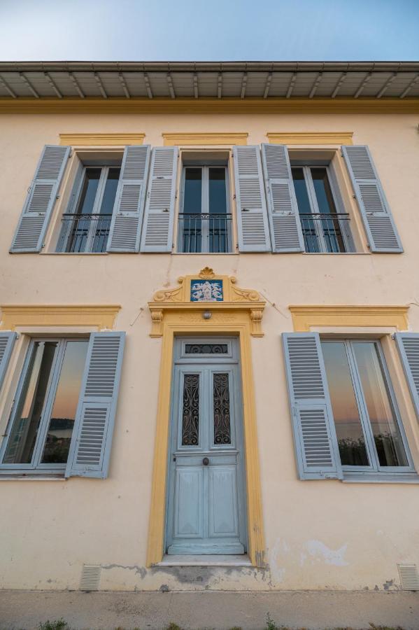 Villa Bethanie, Villa D'Epoque Sur Les Collines, Vue Imprenable Sur Menton Et La Mer Exterior photo